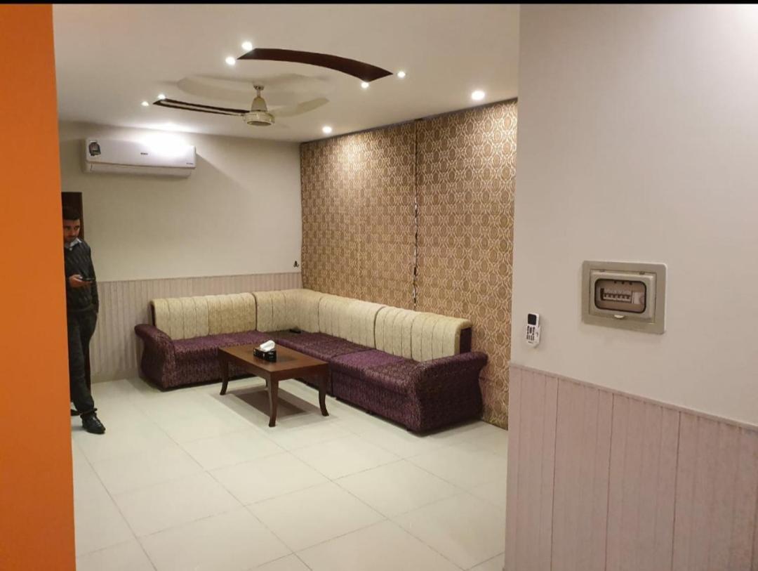 Hak Mall Suites And Apartments ラーワルピンディー エクステリア 写真