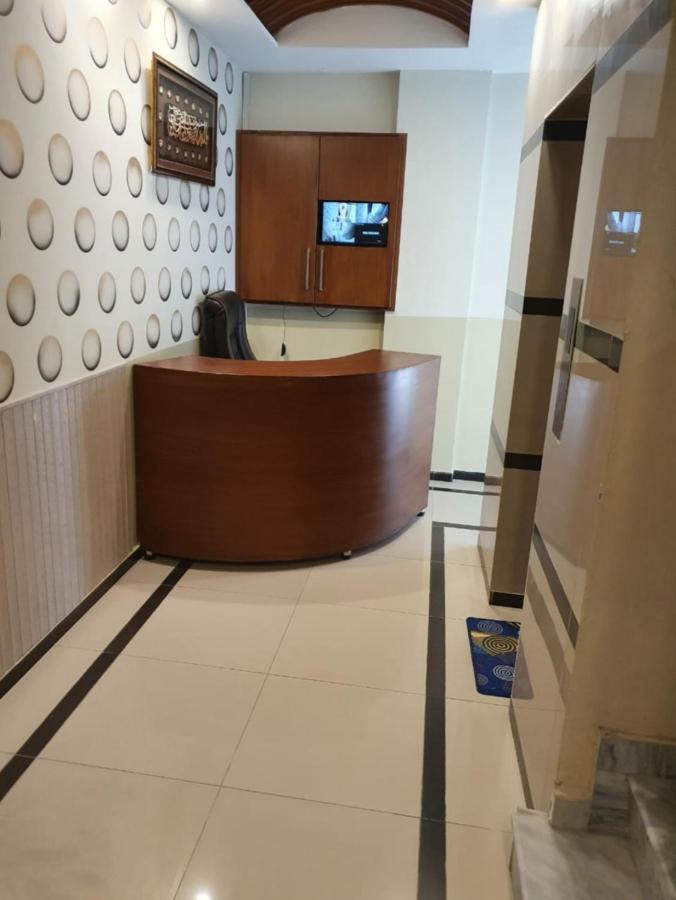Hak Mall Suites And Apartments ラーワルピンディー エクステリア 写真