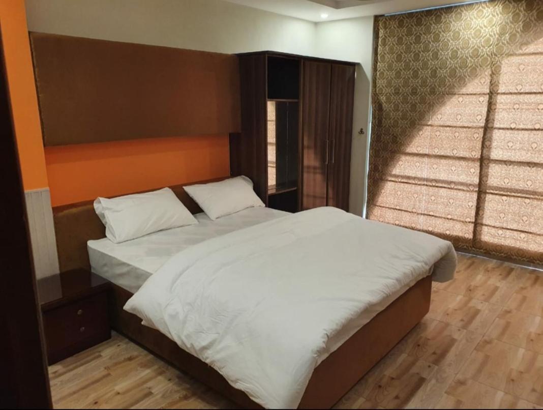 Hak Mall Suites And Apartments ラーワルピンディー エクステリア 写真