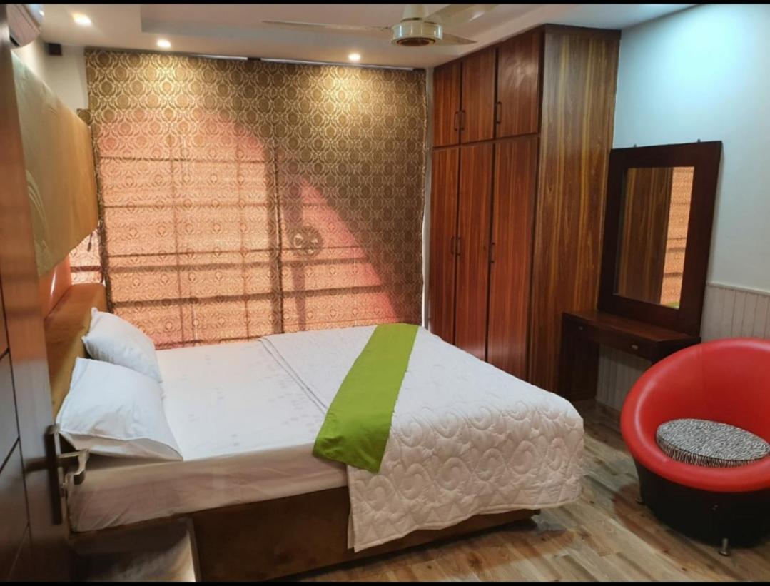 Hak Mall Suites And Apartments ラーワルピンディー エクステリア 写真